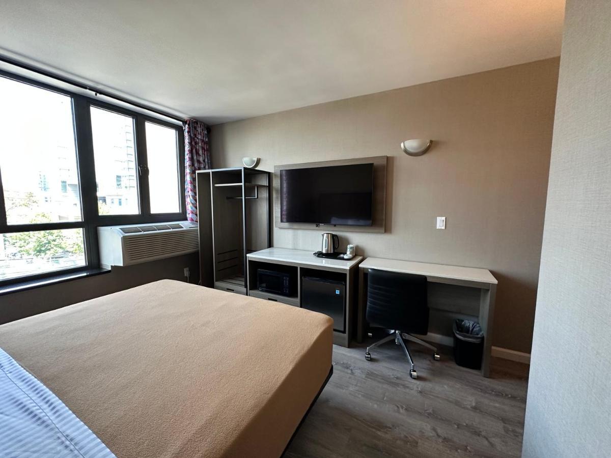 Regal Inn & Suites New York Laguardia Hotel Εξωτερικό φωτογραφία