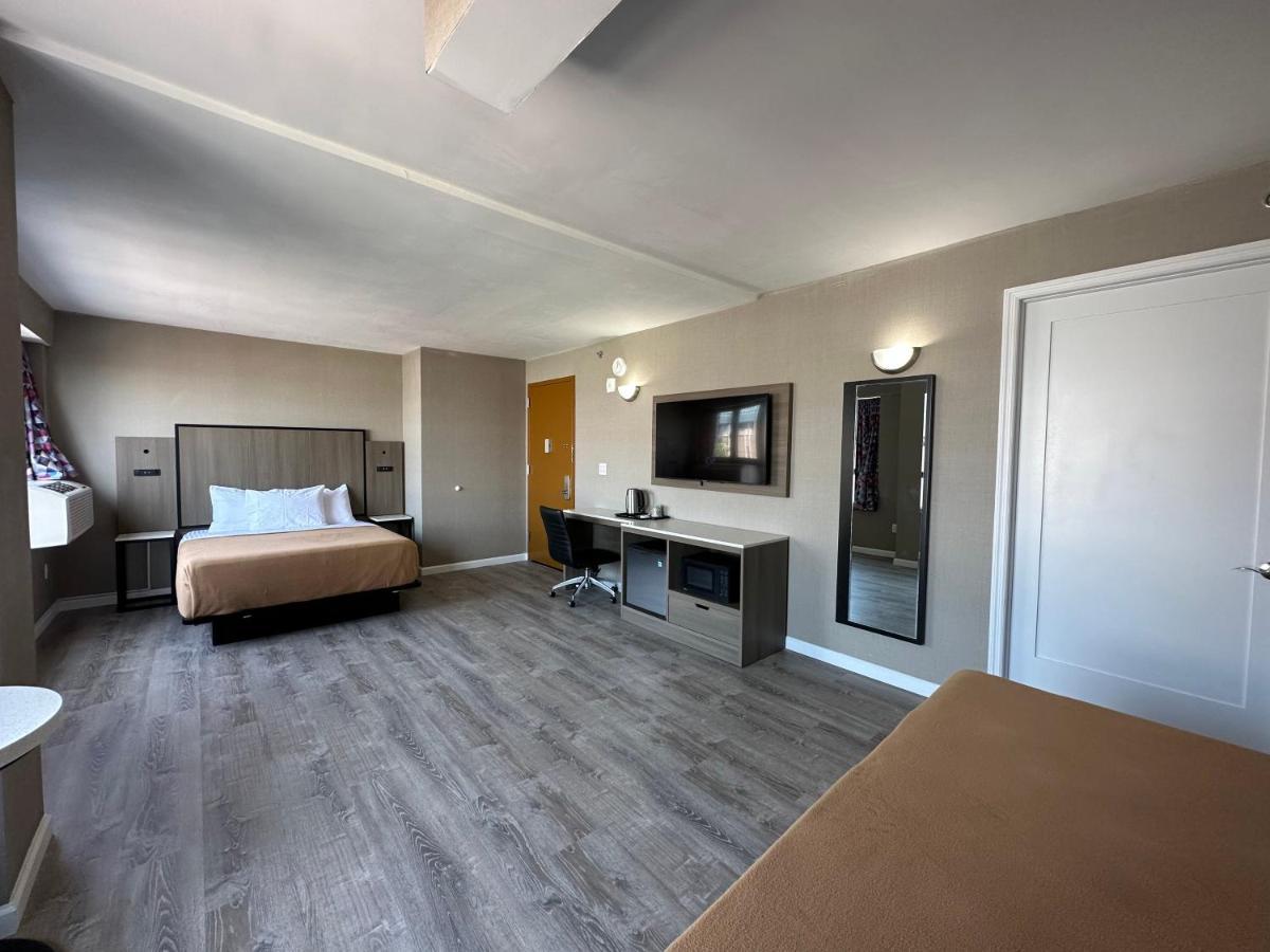 Regal Inn & Suites New York Laguardia Hotel Εξωτερικό φωτογραφία